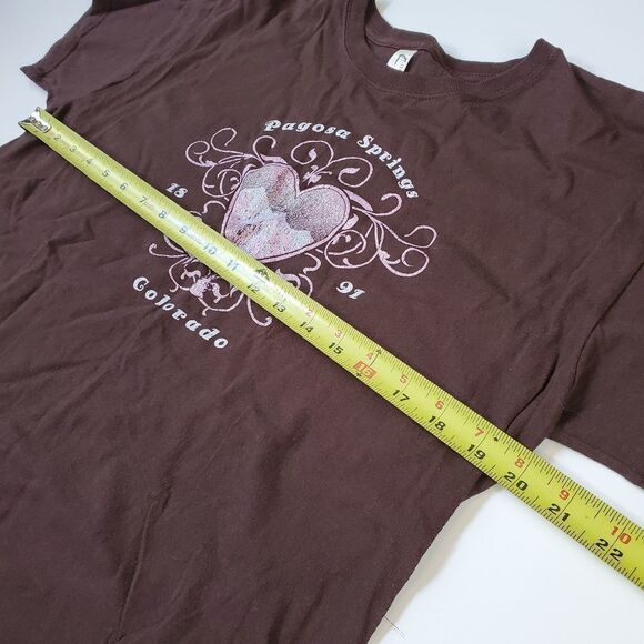 L  PAGOSA SPRINGS COLORADO CO brown pink HEART TSHIRT large - Picture 3 of 7